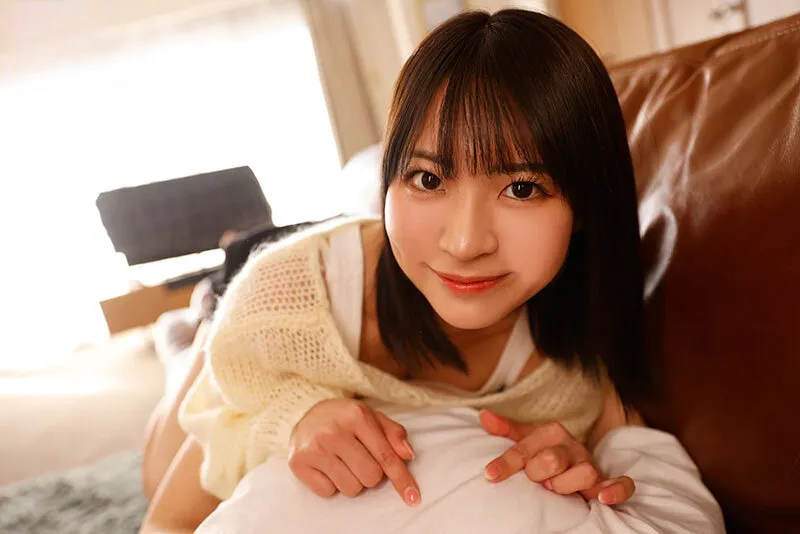 Chị gái lần đầu có any còn nhiều ngỡ ngàng nên mượn củ khoải thằng em tập trước